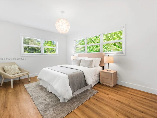 410 S Shore Dr, Miami Beach FL 33141