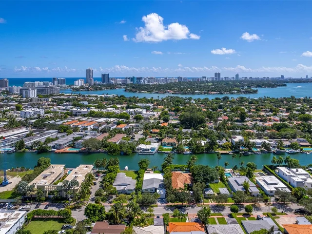 410 S Shore Dr, Miami Beach FL 33141