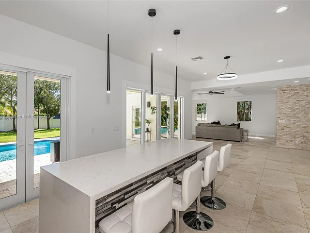 5309 NW 110th Ave, Coral Springs FL 33076