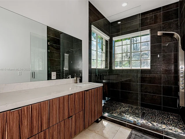 5309 NW 110th Ave, Coral Springs FL 33076