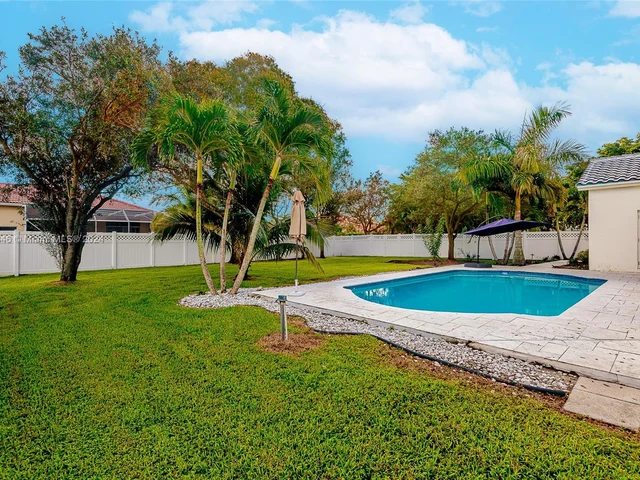 5309 NW 110th Ave, Coral Springs FL 33076