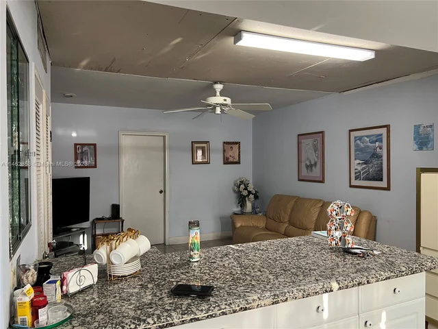 4360 SW 1st St, Miami FL 33134