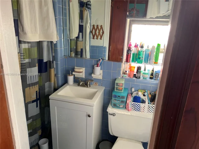 4360 SW 1st St, Miami FL 33134