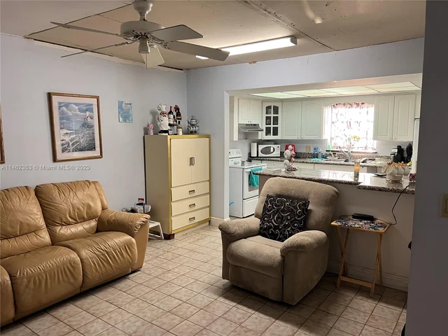 4360 SW 1st St, Miami FL 33134