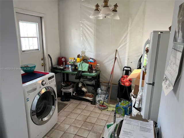 4360 SW 1st St, Miami FL 33134