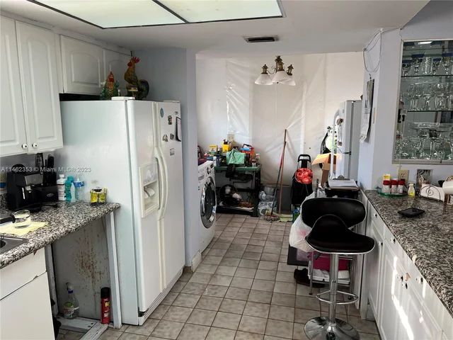 4360 SW 1st St, Miami FL 33134