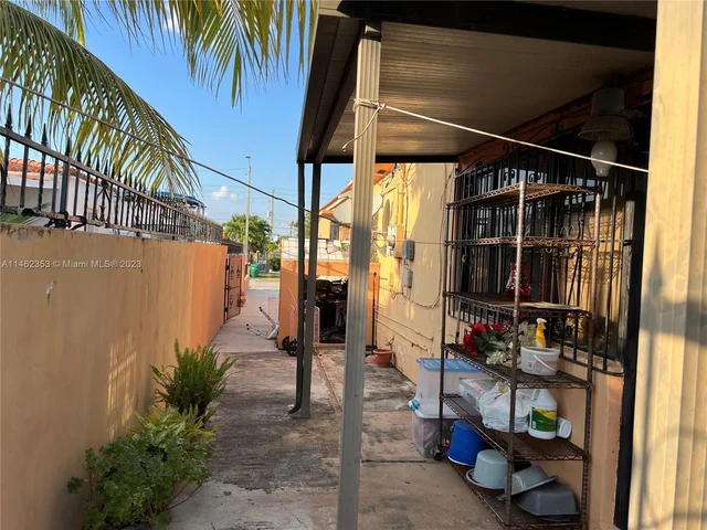 4360 SW 1st St, Miami FL 33134