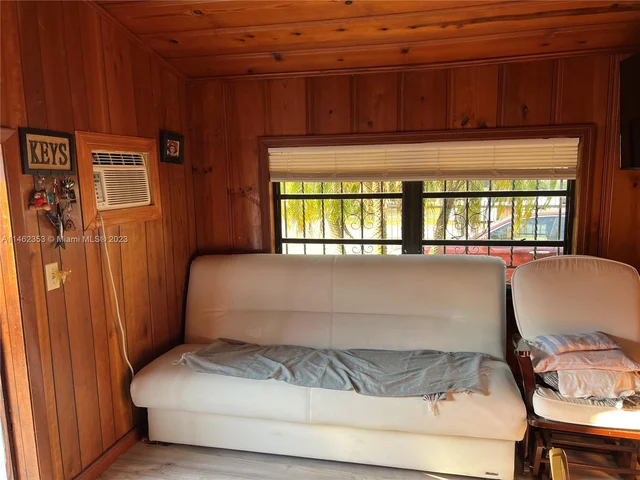 4360 SW 1st St, Miami FL 33134