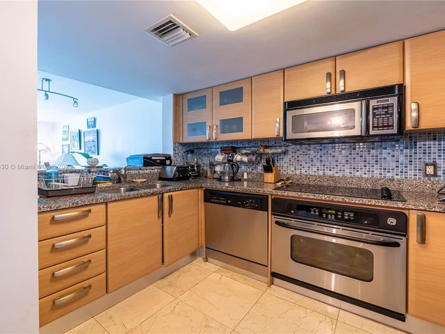 2101 Brickell Ave # 1610, Miami FL 33129