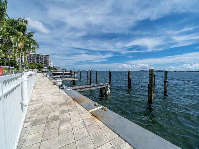 2101 Brickell Ave # 1610, Miami FL 33129