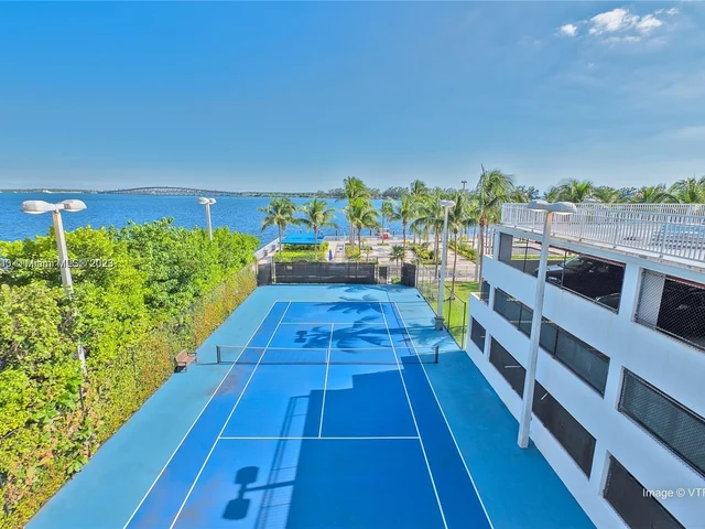 2101 Brickell Ave # 1610, Miami FL 33129