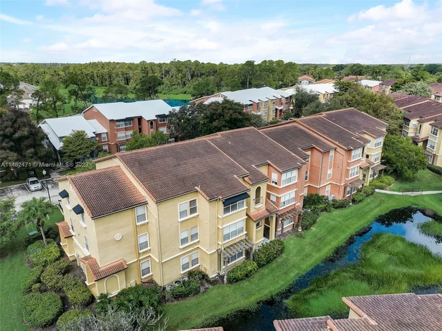 5156 Conroy Road # 1117, Orlando FL 32811