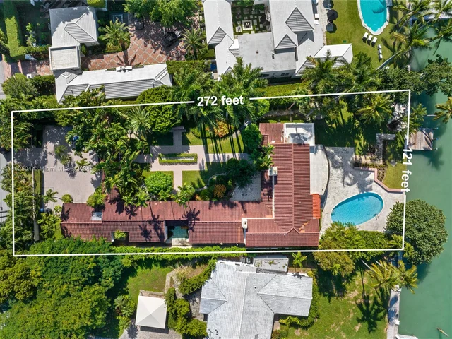 5060 N Bay Rd, Miami Beach FL 33140