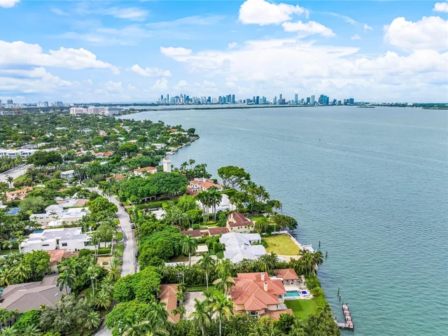 5060 N Bay Rd, Miami Beach FL 33140