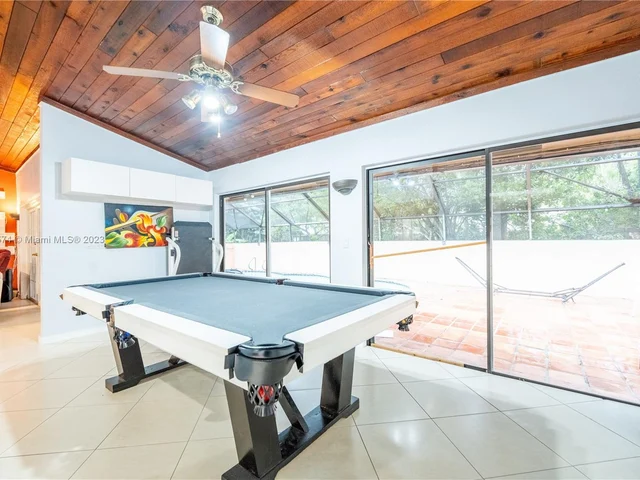 11201 NW 24th St, Plantation FL 33323