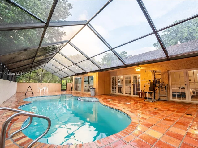 11201 NW 24th St, Plantation FL 33323