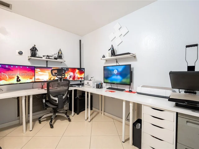 11201 NW 24th St, Plantation FL 33323