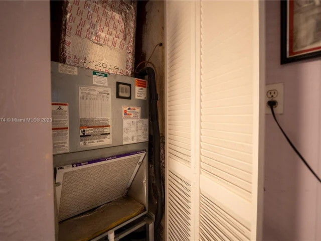 11201 NW 24th St, Plantation FL 33323