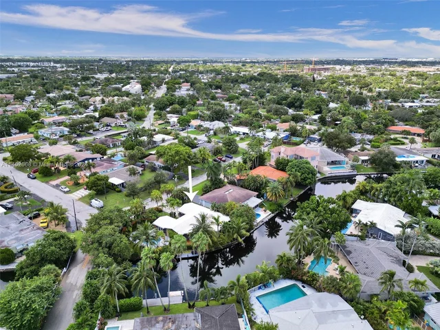 3460 NE 17th Way, Oakland Park FL 33334