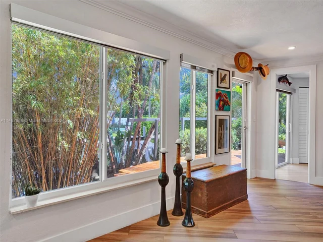 3460 NE 17th Way, Oakland Park FL 33334