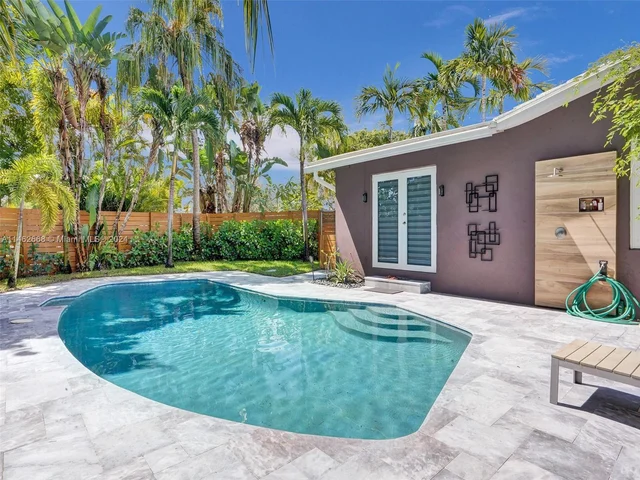 3460 NE 17th Way, Oakland Park FL 33334