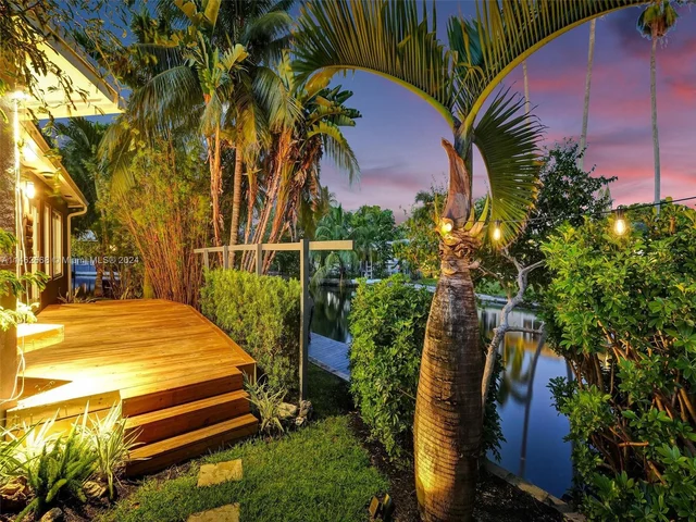 3460 NE 17th Way, Oakland Park FL 33334