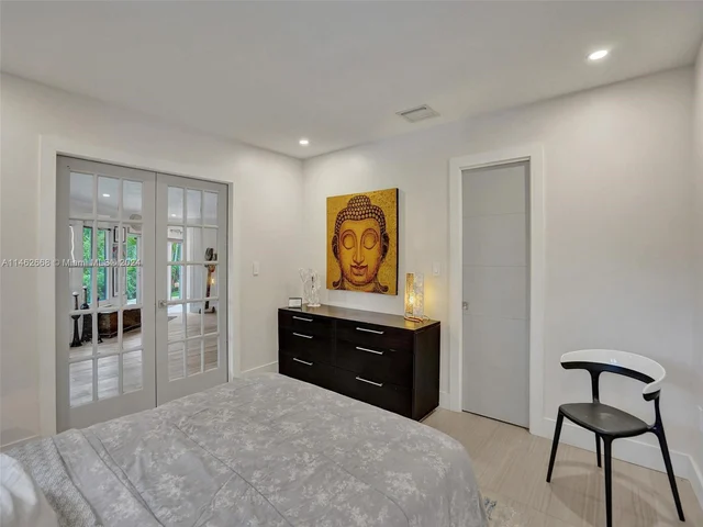 3460 NE 17th Way, Oakland Park FL 33334