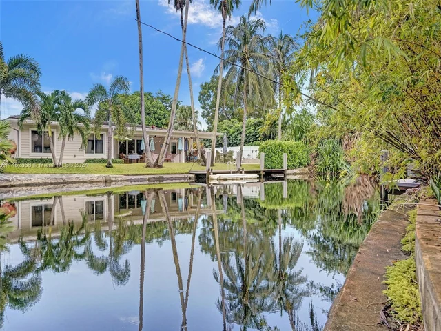 3460 NE 17th Way, Oakland Park FL 33334