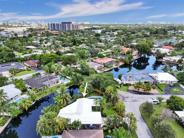 3460 NE 17th Way, Oakland Park FL 33334