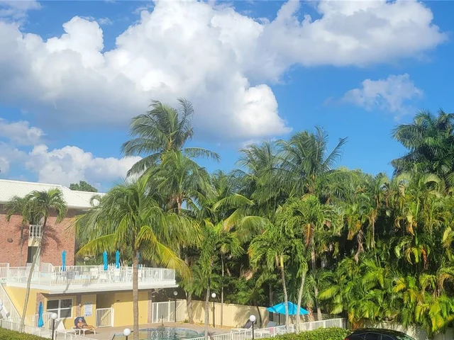 2424 SE 17 St # 214b, Fort Lauderdale FL 33316