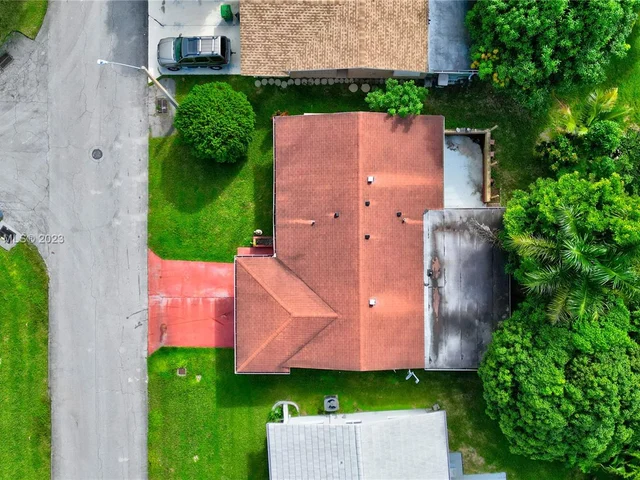 4500 NW 48th Ct, Tamarac FL 33319