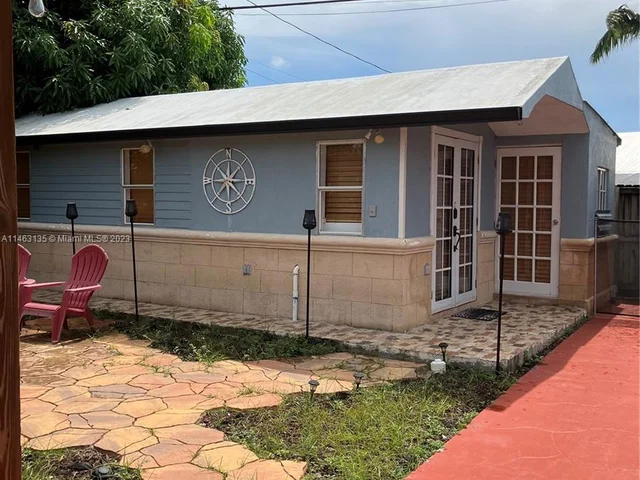 6300 Flagler St, Hollywood FL 33023