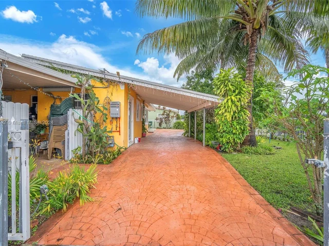 1631 NW 175th Ter, Miami Gardens FL 33169