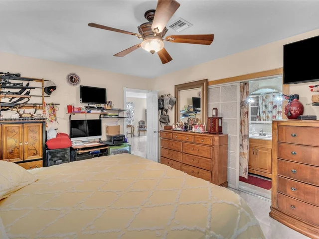 1631 NW 175th Ter, Miami Gardens FL 33169