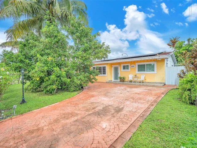 1631 NW 175th Ter, Miami Gardens FL 33169