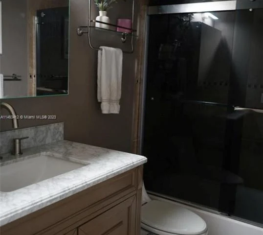 5050 NW 7th St # 722, Miami FL 33126