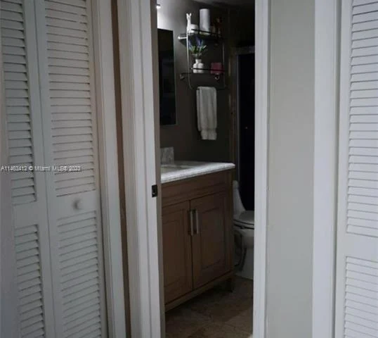 5050 NW 7th St # 722, Miami FL 33126