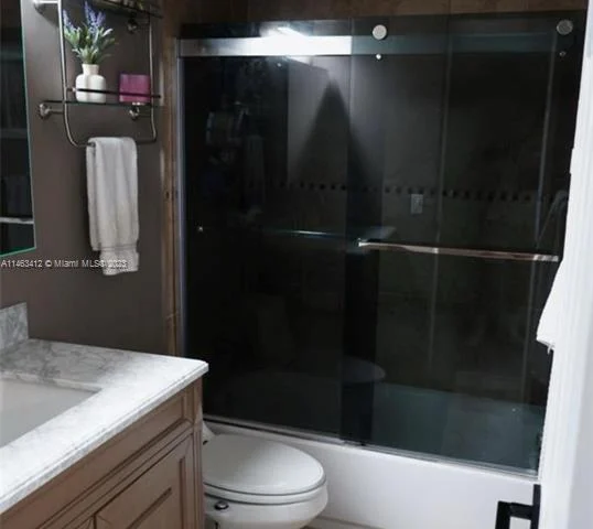 5050 NW 7th St # 722, Miami FL 33126