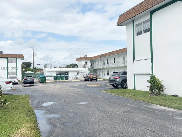 2225 Polk St # 6B, Hollywood FL 33020