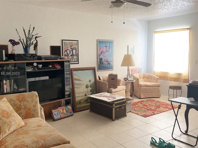 2225 Polk St # 6B, Hollywood FL 33020