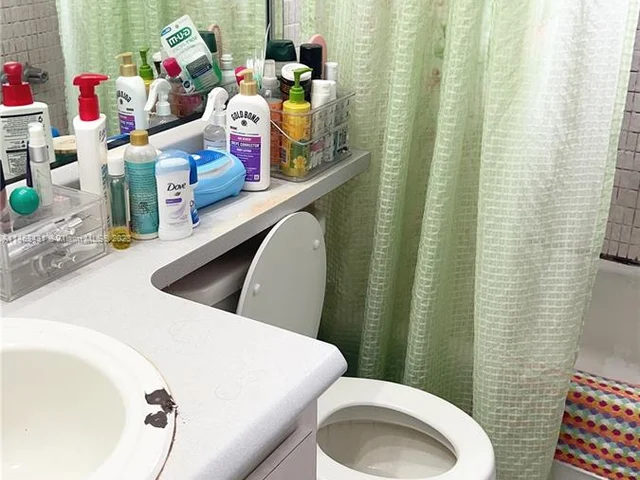 2225 Polk St # 6B, Hollywood FL 33020