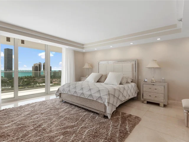 19707 Turnberry Way # 20J, Aventura FL 33180