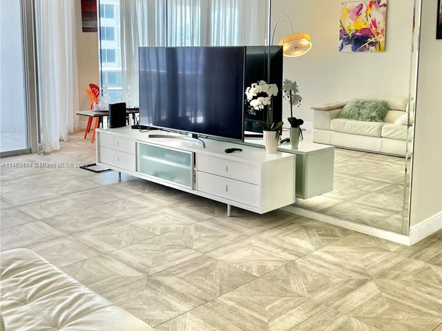 16711 Collins Ave # 801, Sunny Isles Beach FL 33160