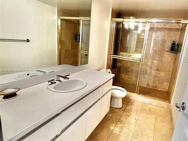 16711 Collins Ave # 801, Sunny Isles Beach FL 33160