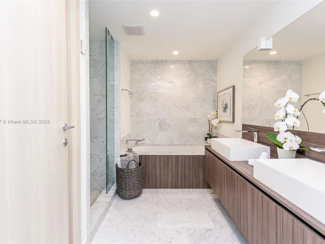 1000 Brickell Plz # 3405, Miami FL 33131