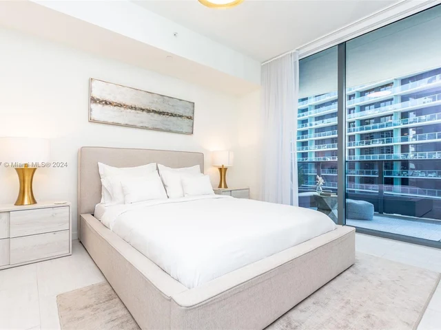 1000 Brickell Plz # 3405, Miami FL 33131