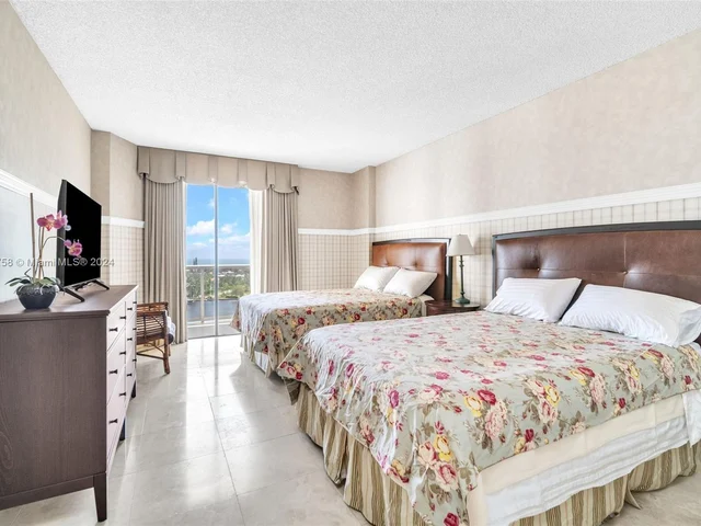 20281 E Country Club Dr # 910, Aventura FL 33180