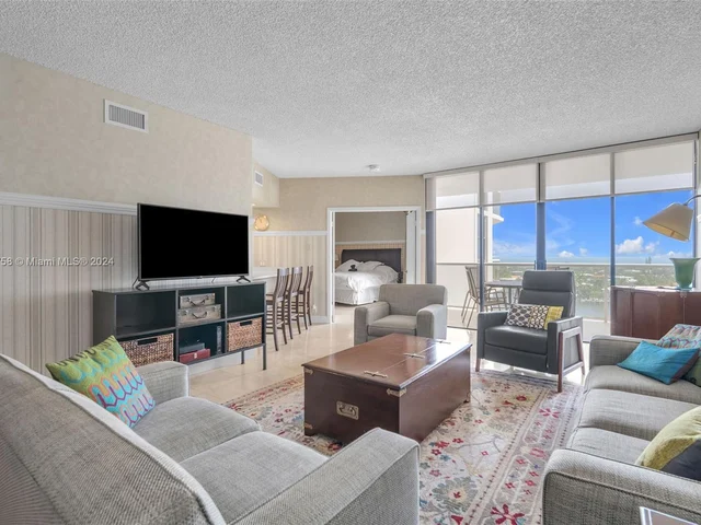 20281 E Country Club Dr # 910, Aventura FL 33180