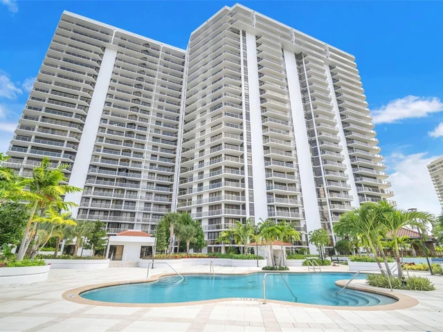 20281 E Country Club Dr # 910, Aventura FL 33180