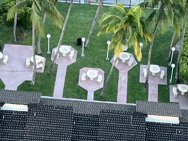 2555 Collins Ave # 910, Miami Beach FL 33140